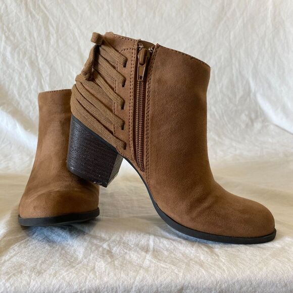 Indigo Rd. Western Boho Tan Suede Round Toe Womens Ankle Booties Size 6.5M - Picture 1 of 10
